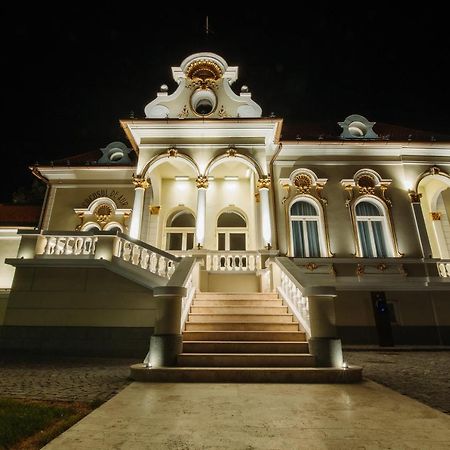 Boutique Hotel Cocosul De Aur Тиргу-Муреш Екстер'єр фото