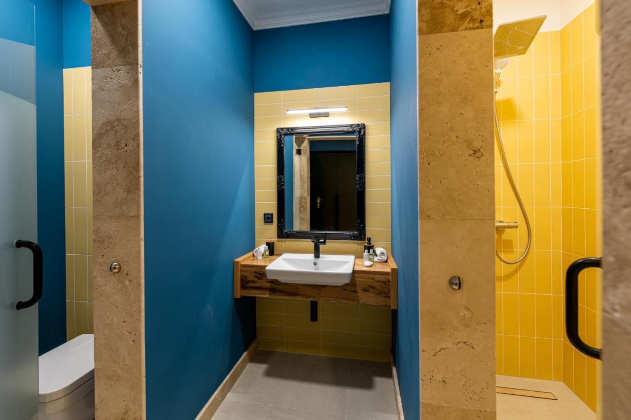 Boutique Hotel Cocosul De Aur Тиргу-Муреш Екстер'єр фото