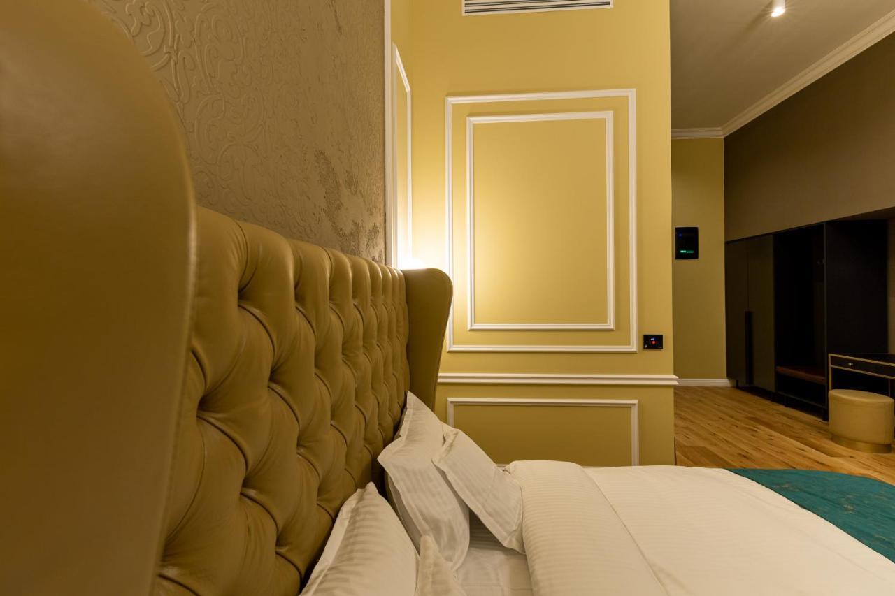 Boutique Hotel Cocosul De Aur Тиргу-Муреш Екстер'єр фото